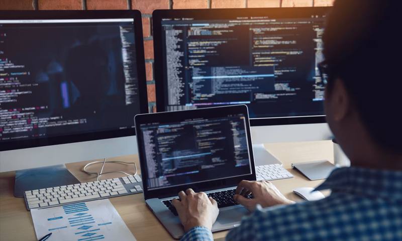 数据科学选型:R与Python如何赋能汉阳区网站建设?